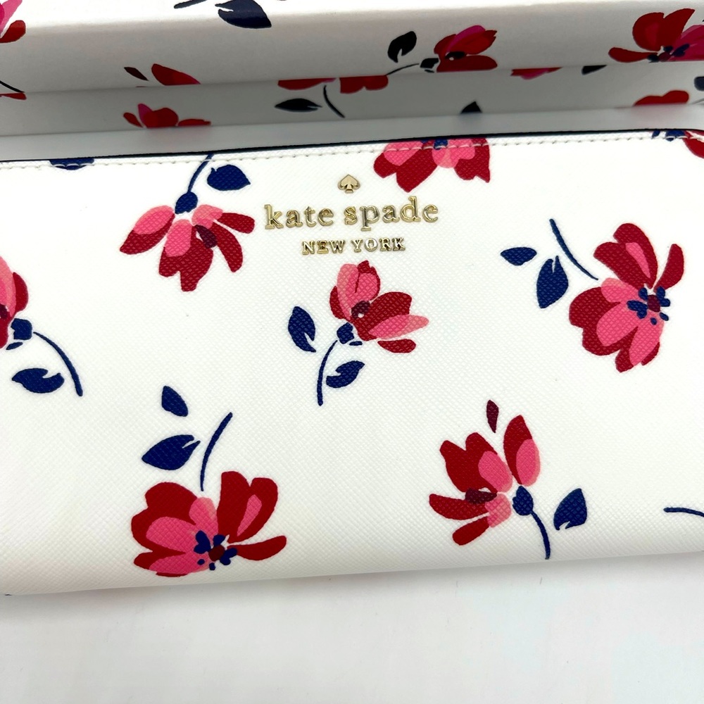 Kate Spade Boxed Large Continental Wallet - Picture 3 of 10